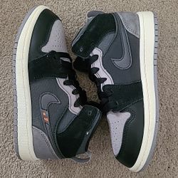 Air Jordan Retro 1 Mid Size 13c & 12.5c