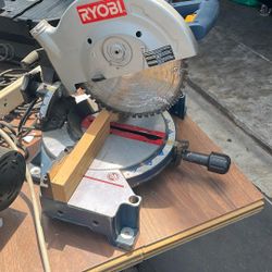 ryobi saw
