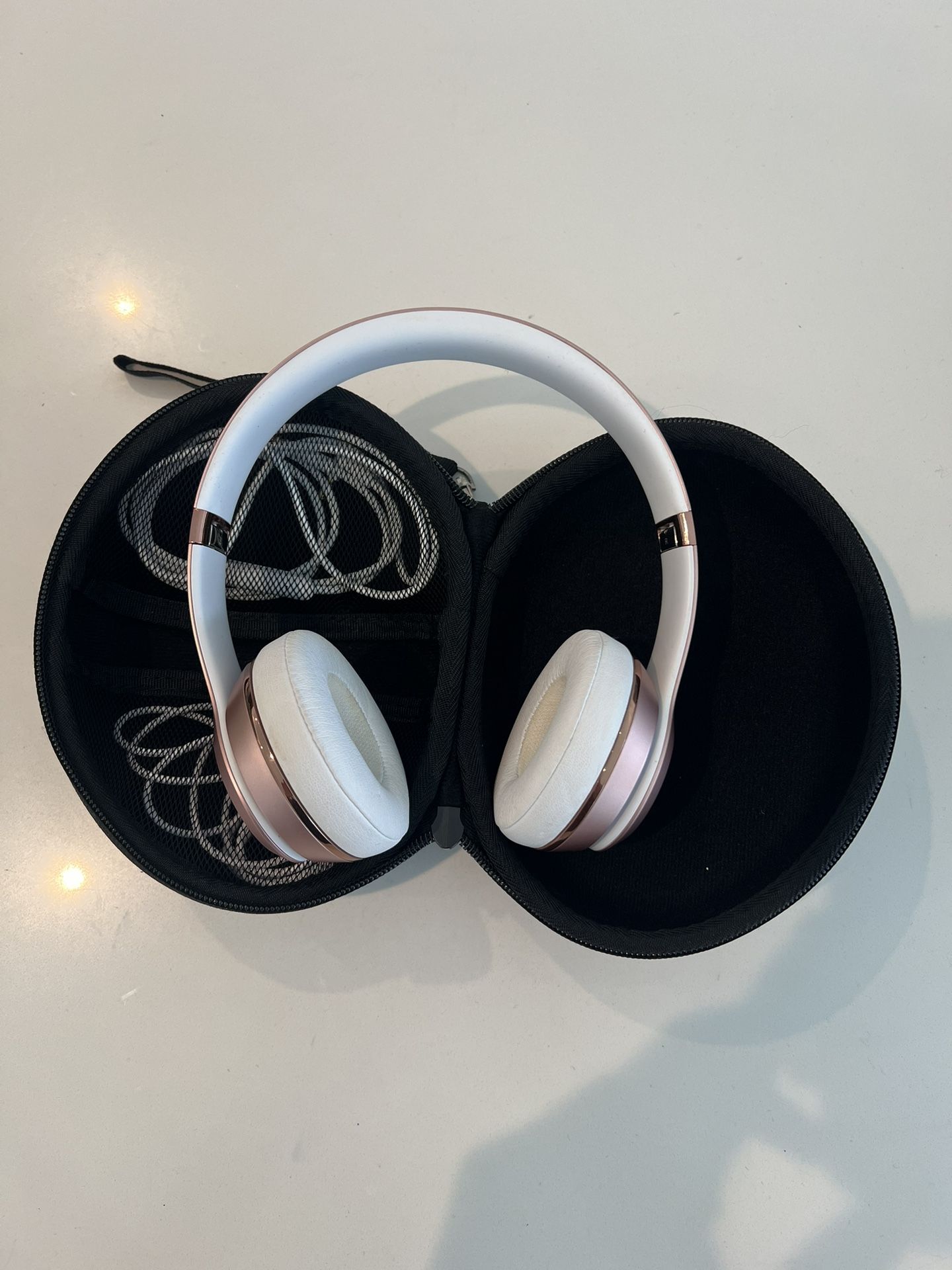 Beats Wireless Headphones (Rose Gold) BLUETOOTH
