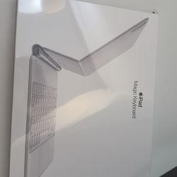 Apple Magic Keyboard For Ipad 11 Inch