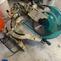 Miter Saw Makita