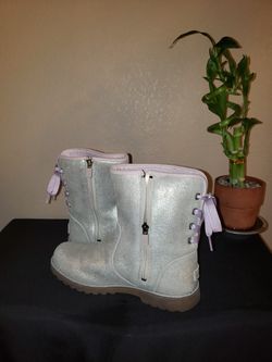 Ugg boots🔥👍🏻Check out my other listing