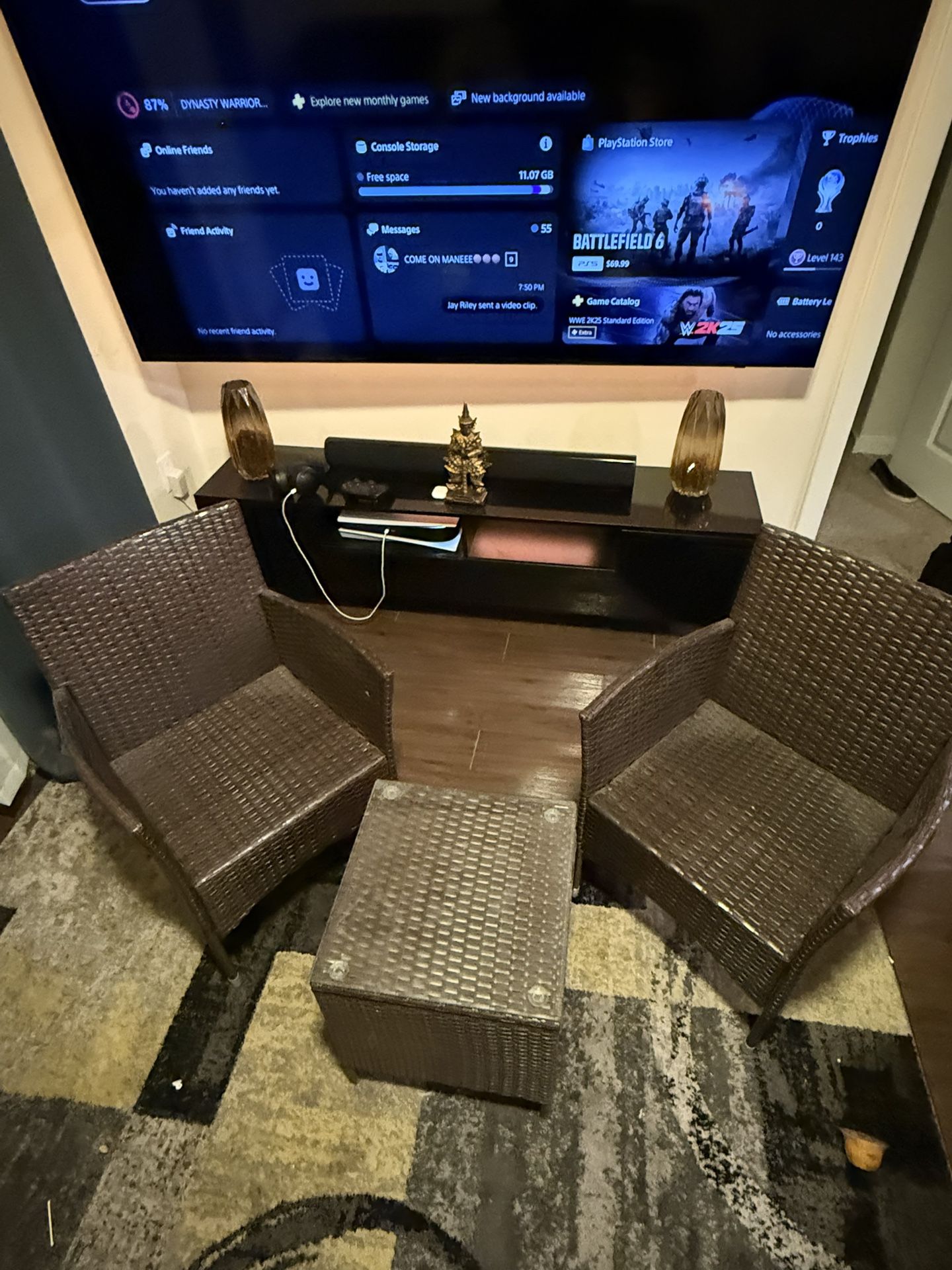 Patio Furniture. Less Than 1 Year Old!