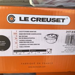 LE CREUSET/MAKE OFFER