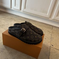 Louis Vuitton Clogs