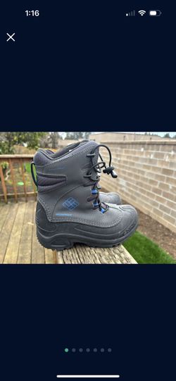 Youth Boots Size 3