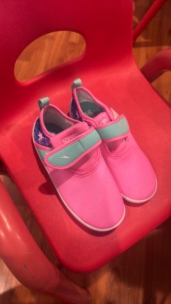 Girls water shoes