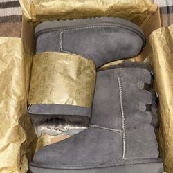 Uggs Size 2