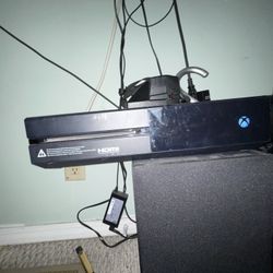 Xbox One With Controller