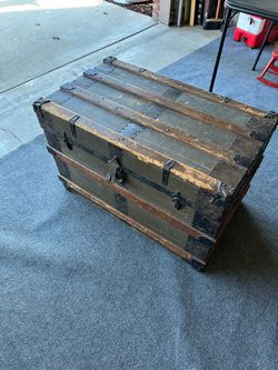 Antique flat-top steamer trunk