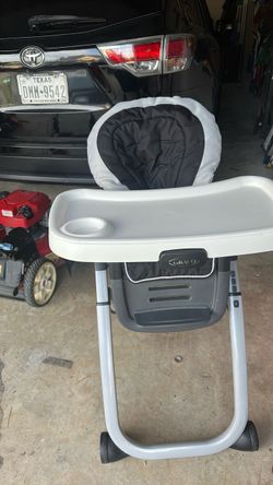 Baby feeding chair