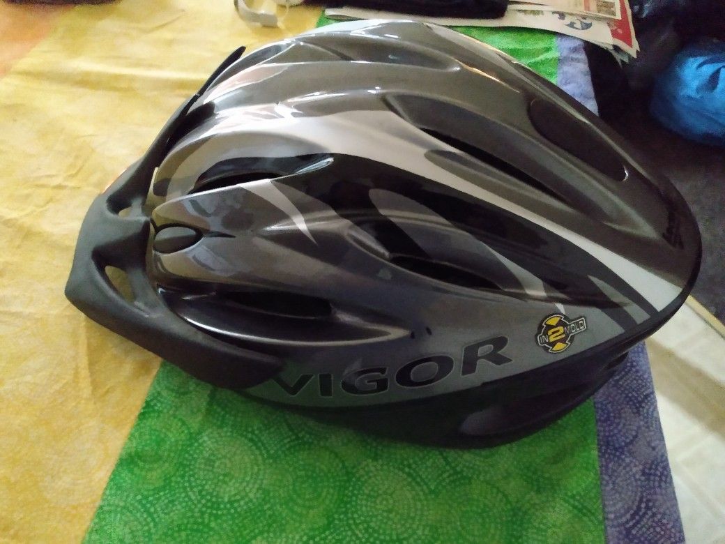 VIGOR SPORTS HELMET BIKE SIZE SMALL ADULT