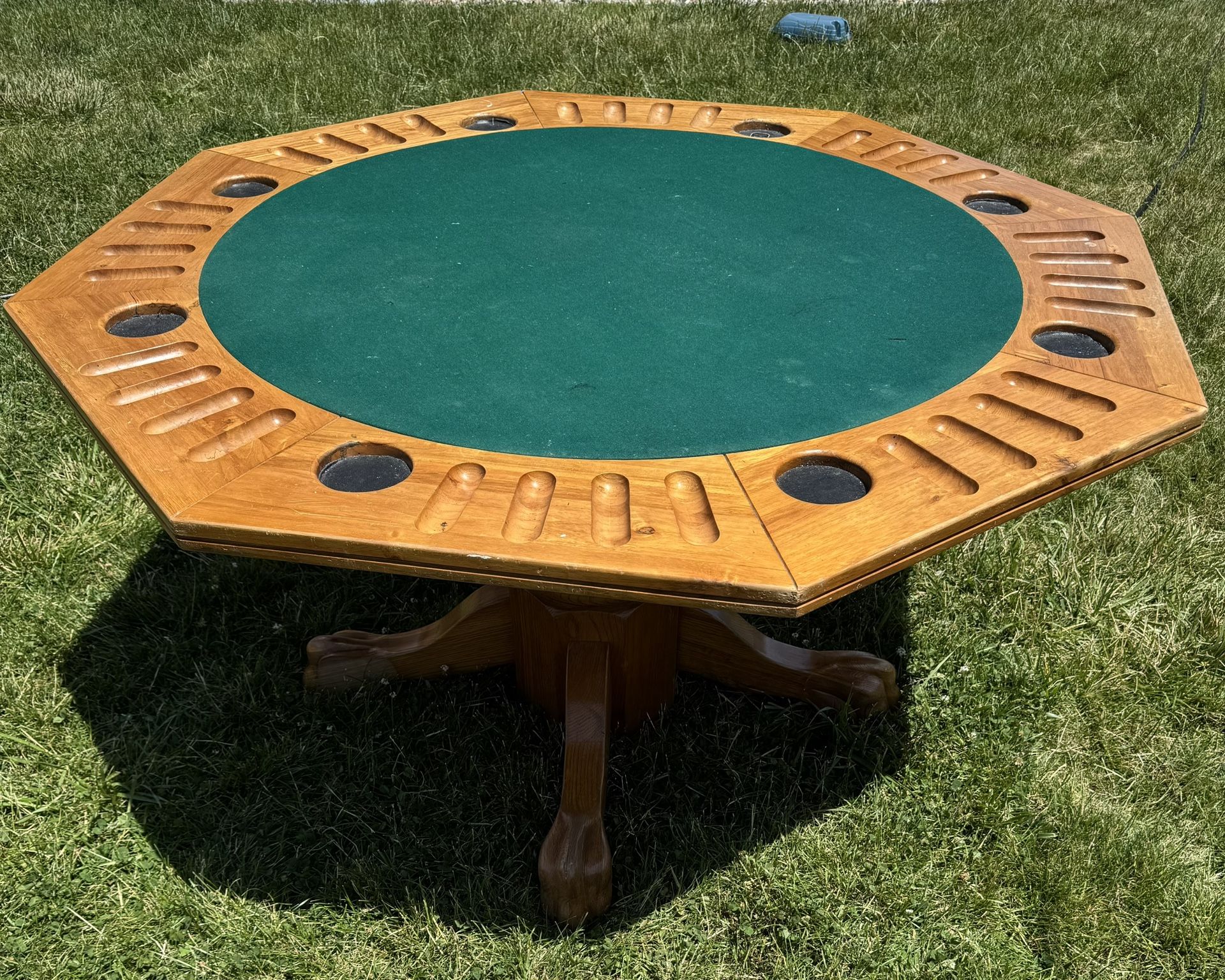 Poker Table