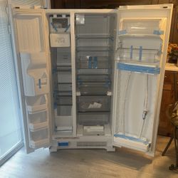 Whirlpool White Refrigerator 