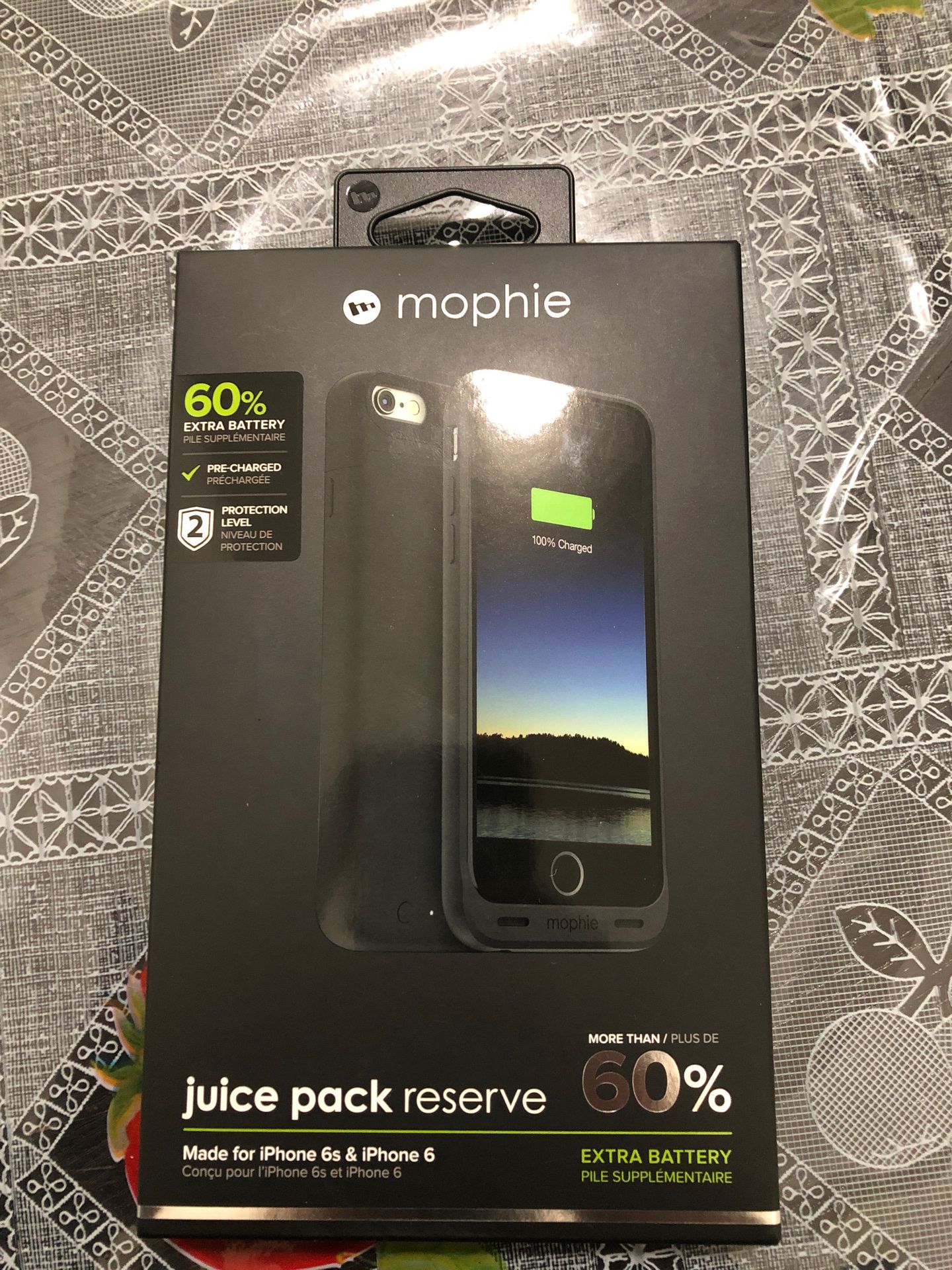 Mophie juice pack reserve charger for IPhones