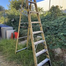8 ft. Fiberglass Step Ladder  Husky