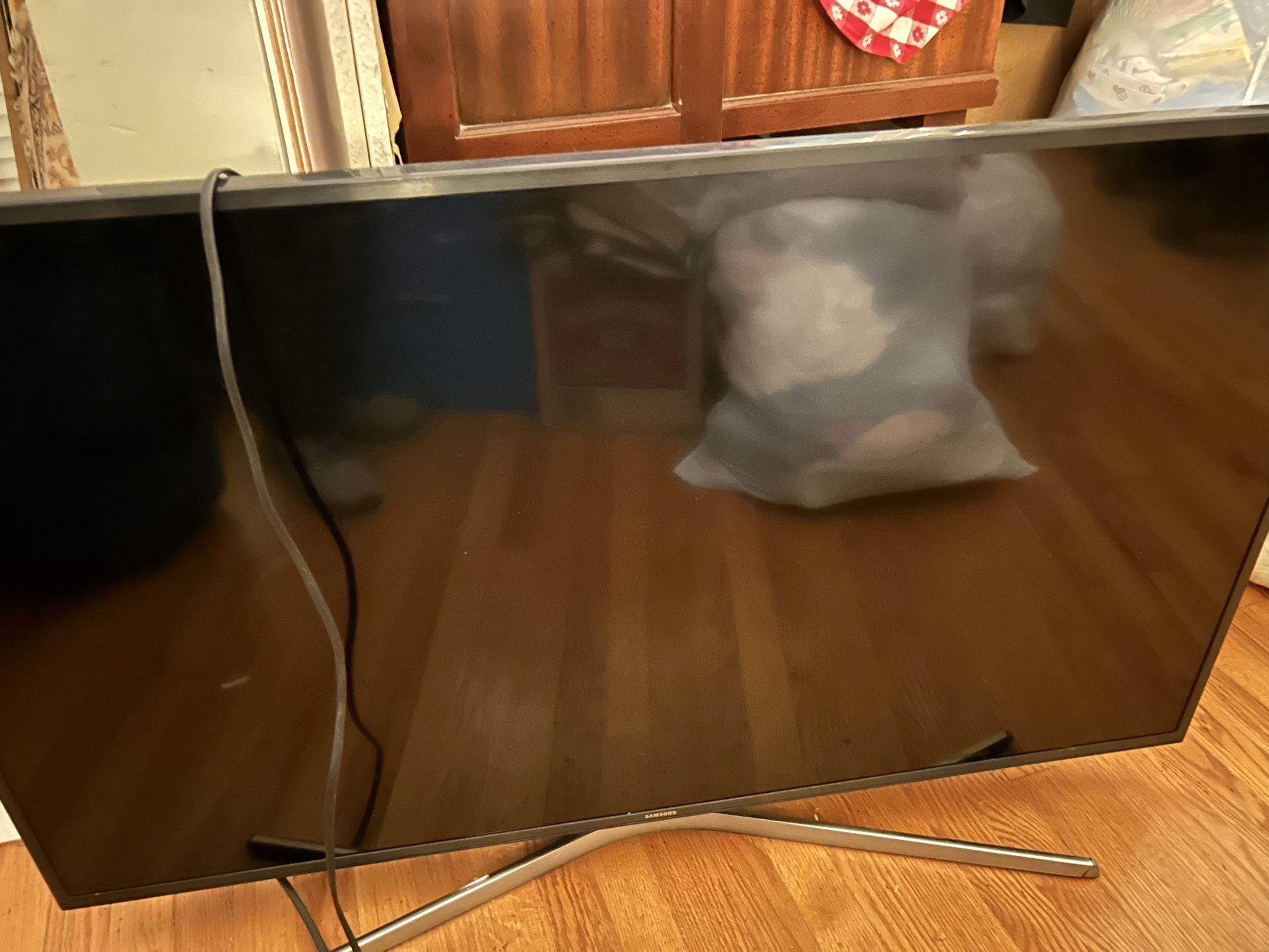 Samsung Flatscreen TV 40”