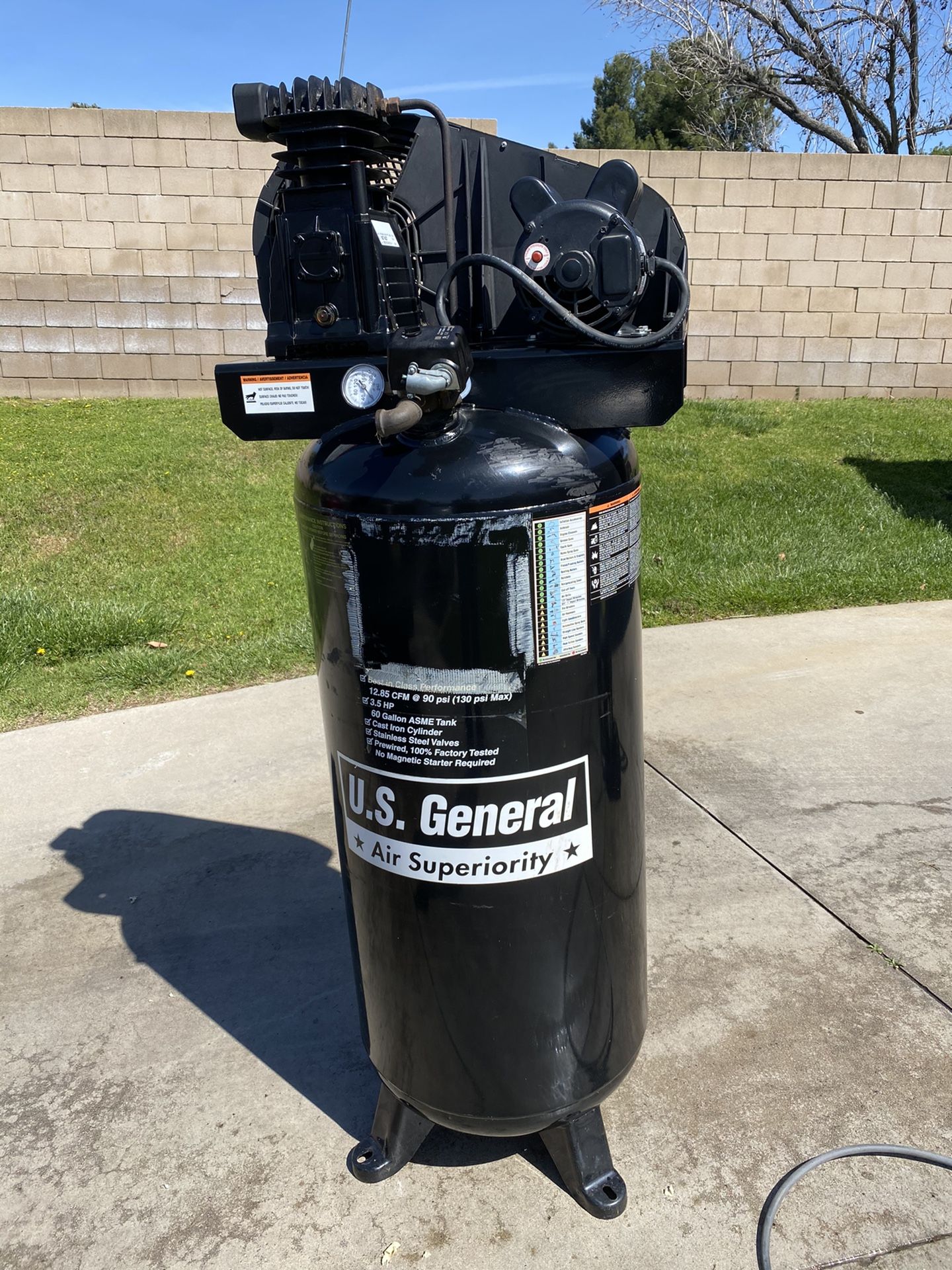 Air compressor 60 gall for Sale in Rialto, CA - OfferUp