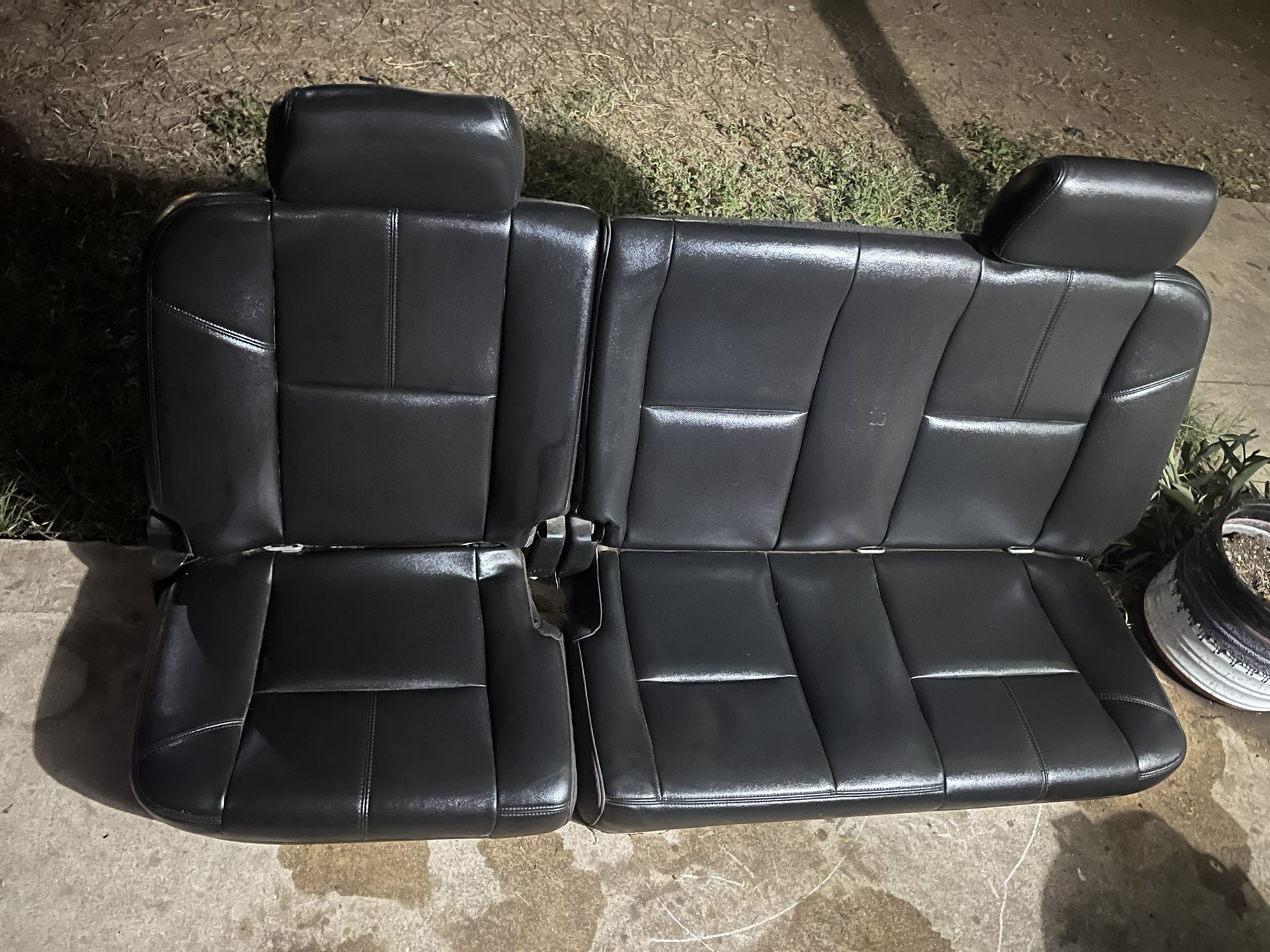 07-13 GMC/CHEVY leather & Cloth Front And Back