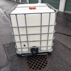 275 Gallon Tank 