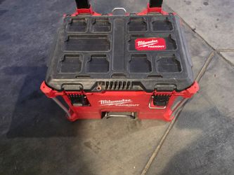 Milwaukee packout