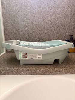 Baby bath tub