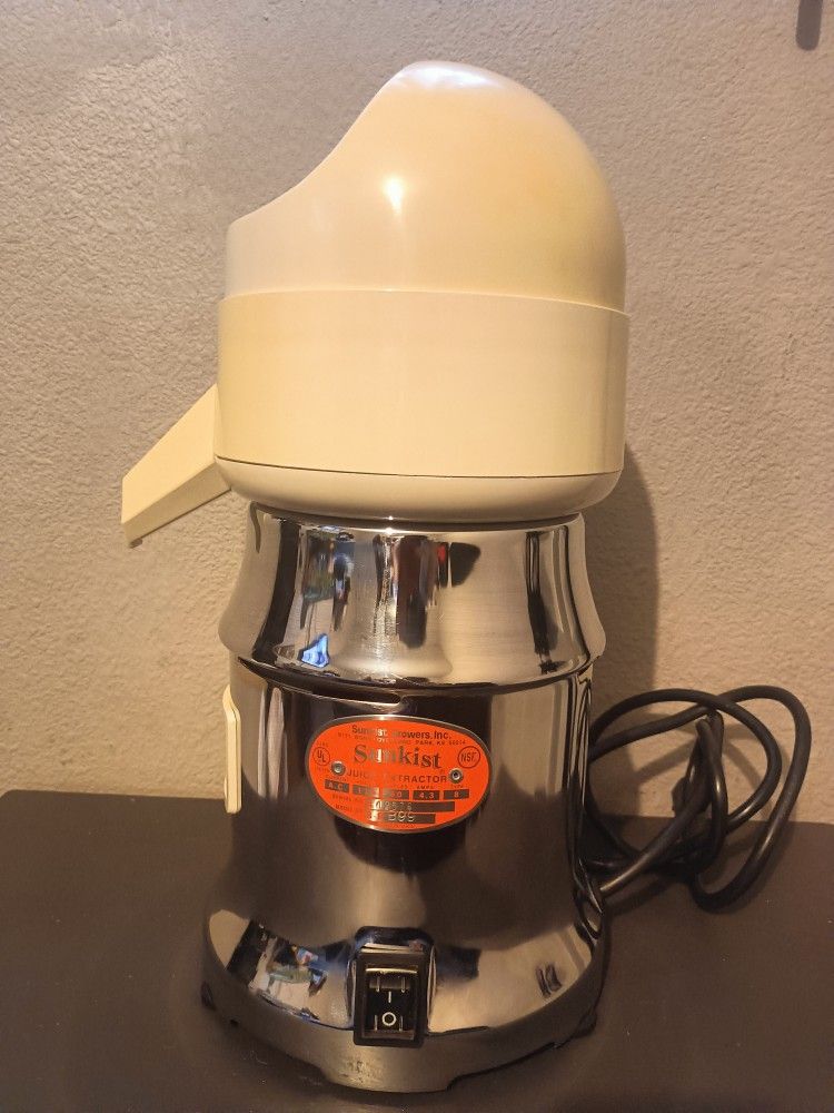 Sunkist Juice Extractor 8-R 399 Commercial Juicer Works Perfect.