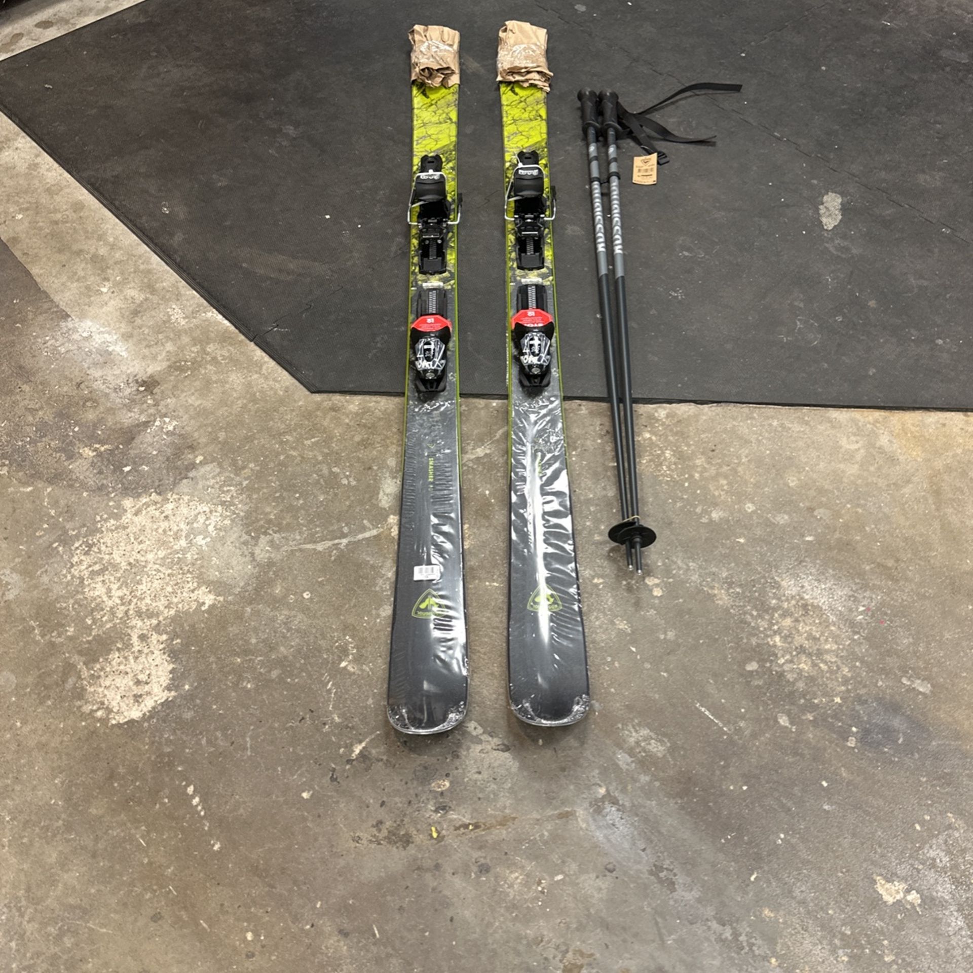 Skis
