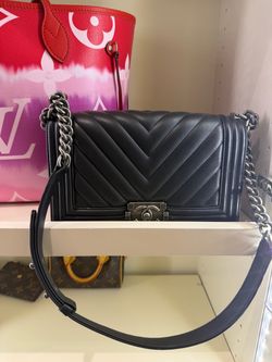 Chanel boy bag