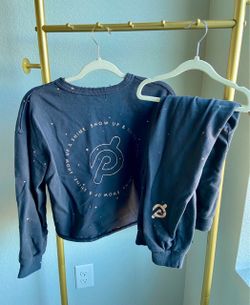 Women’s peloton sweat set