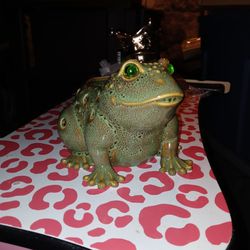 PartyLite Frog Prince Candle Holder