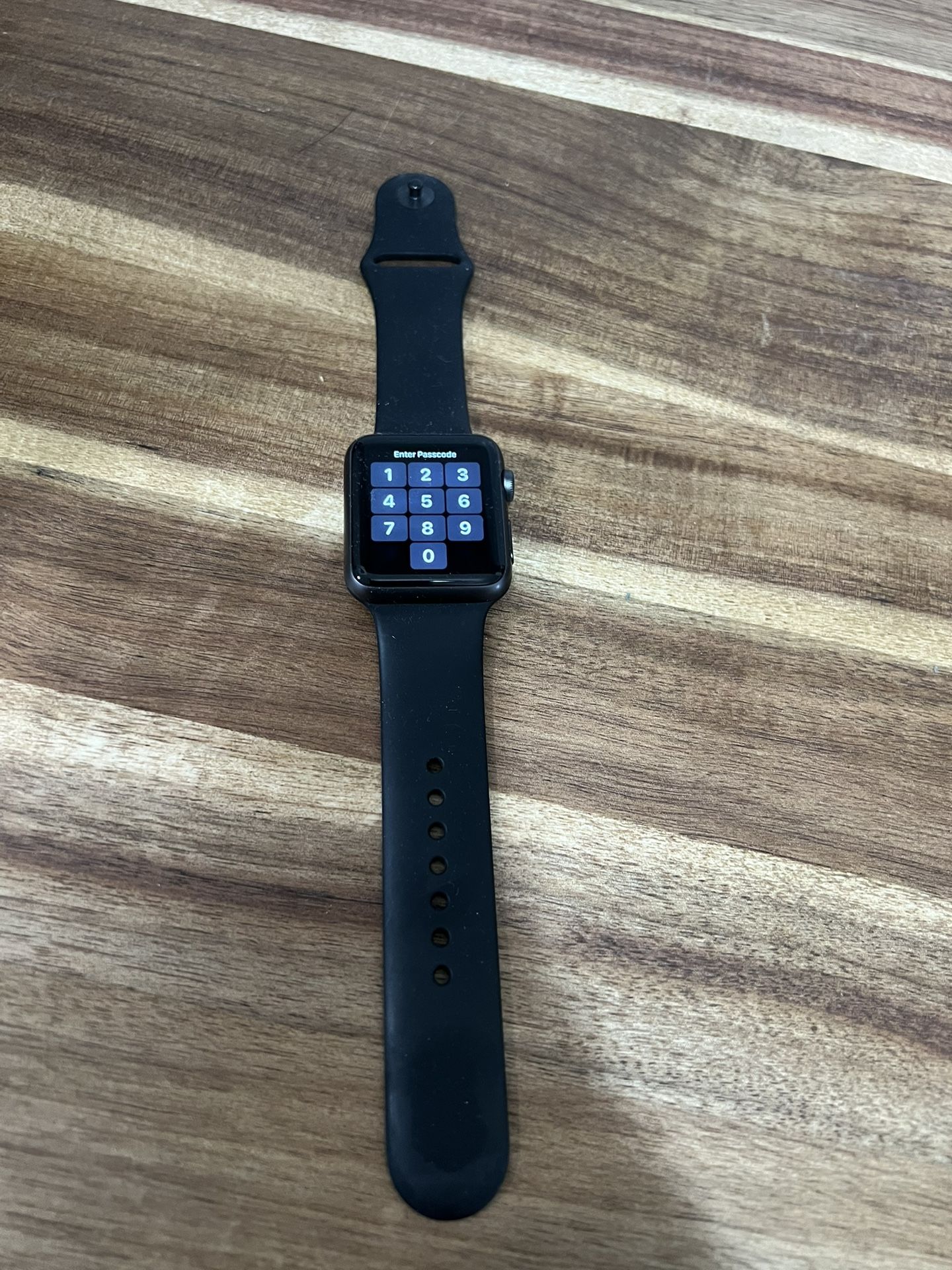 Apple Watch Sport 42mm Series 1 (MJ3T2LL/A) Black Band