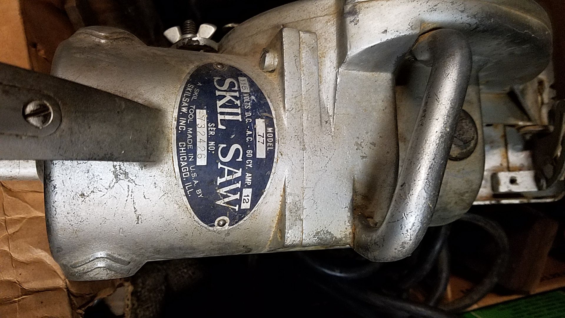 Vintage Skil Saw model #77 with blade works