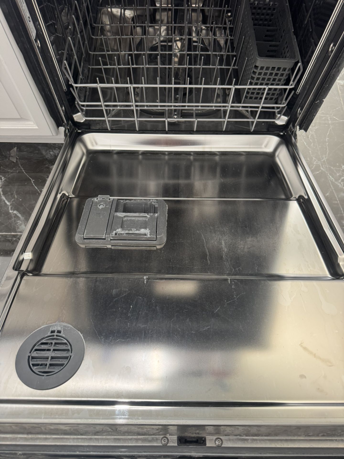 Dishwasher 