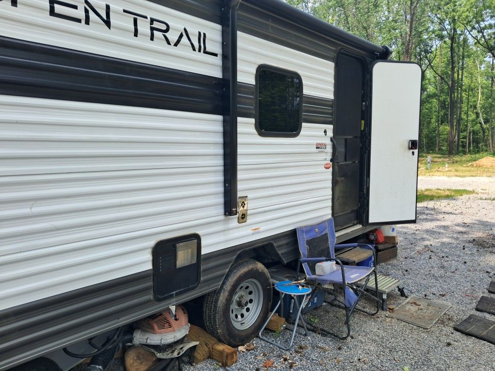 2025 Aspen Trail Dutchman