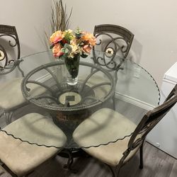 Luxury Pineapple, Glass Dining Room Set