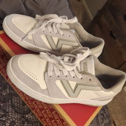 Lowland 2.0 Vans,  white/gray, Women's 7, Men's 5.5