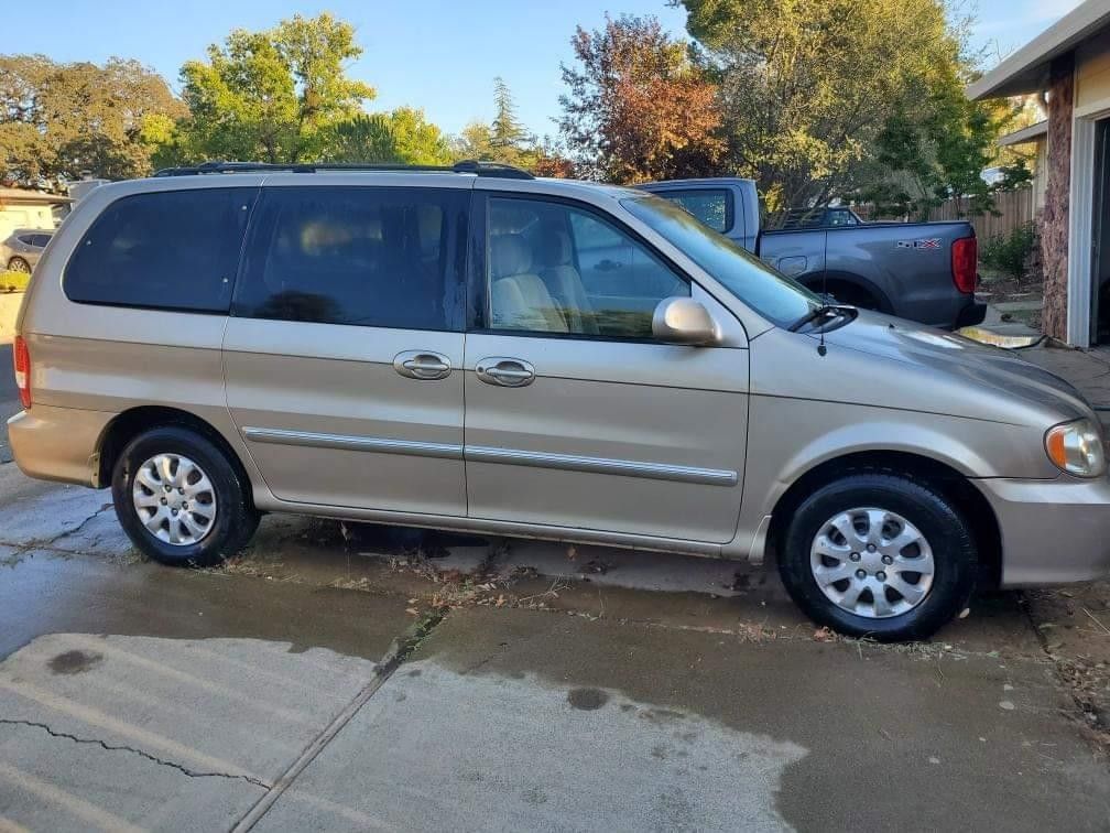 2005 KIA Sedona