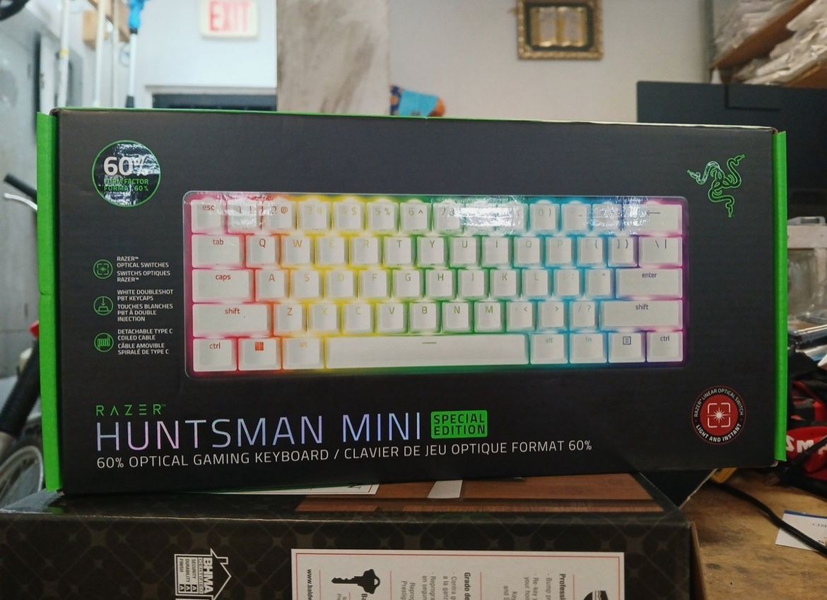 Huntsman Mini 60% Keyboard