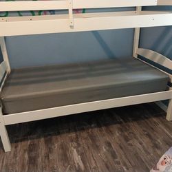 Great Condition Twin Box Spring. 