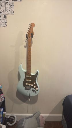 Squire Stratocaster 40th anniversary Satin sonic Blue