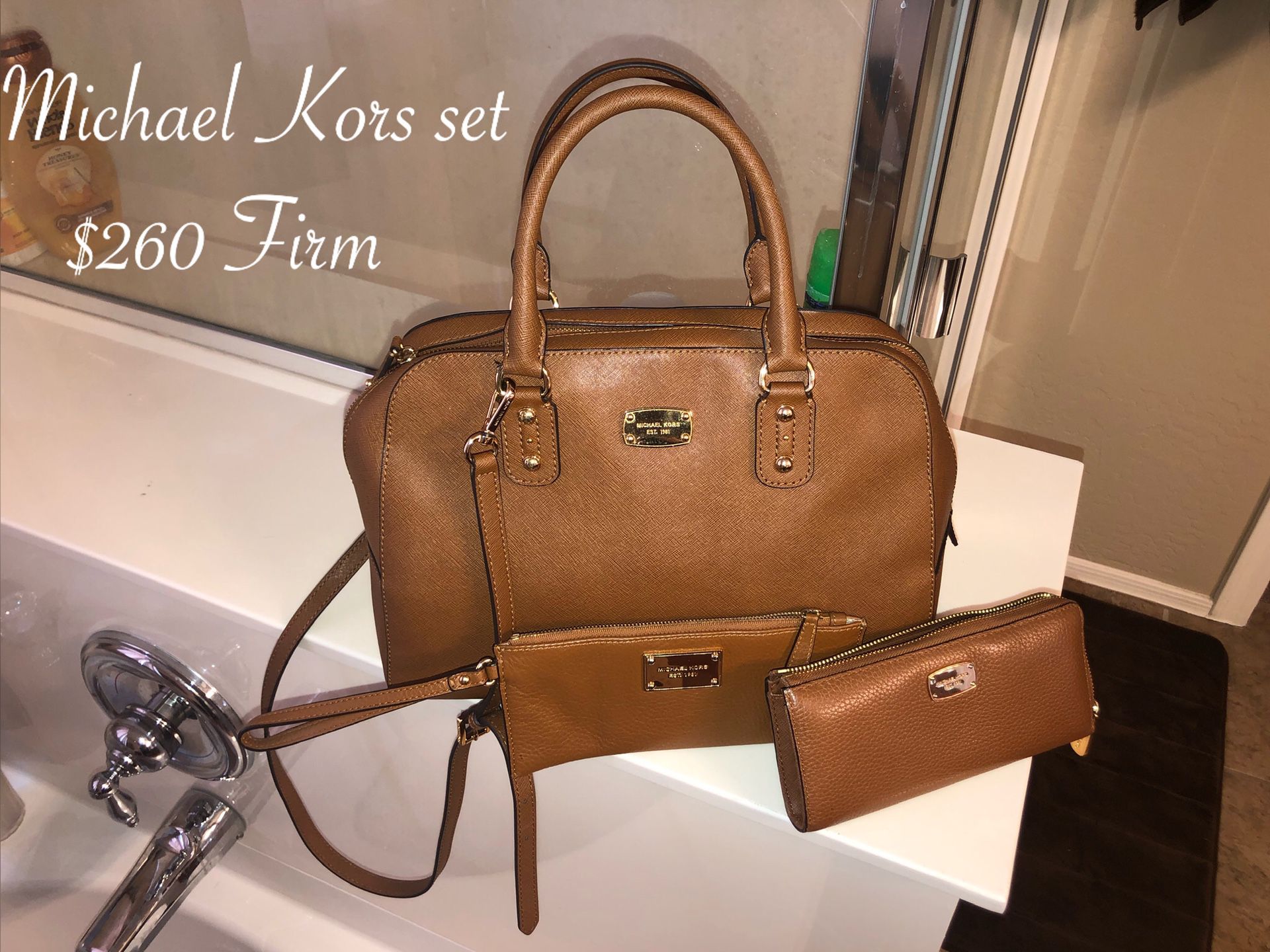 Like new Michael Kors set selling as a set only $260 firm
