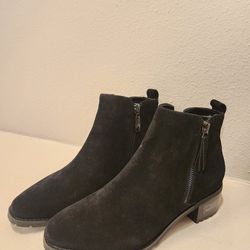 New Women's Black Boots Size 7.5