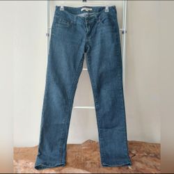 Low rise slim straight jeans