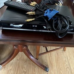 Toshiba D-R560 DVD Video Recorder HDMI Dolby Digital Recording with remote