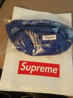 Supreme fanny pack/waist bag