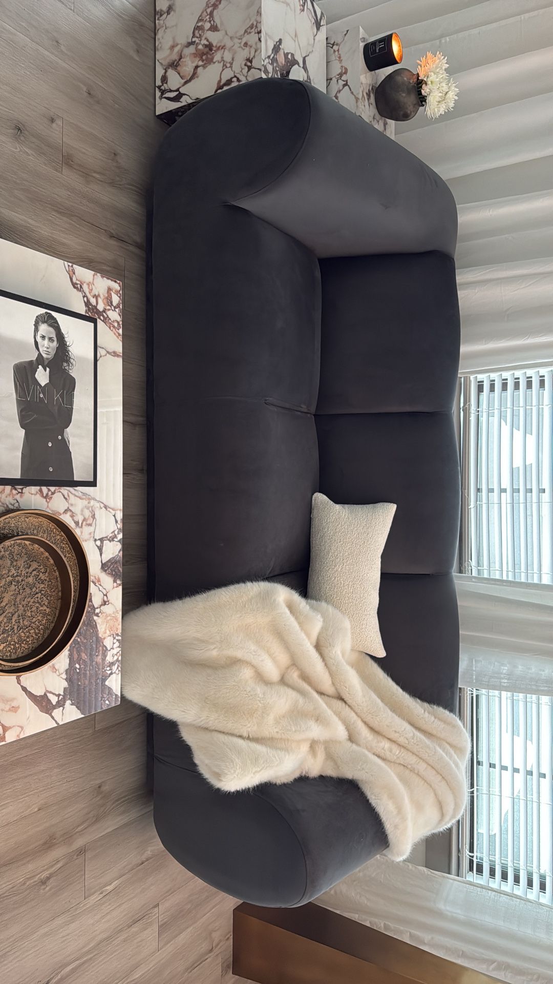 Emmet 89” Velvet Sofa