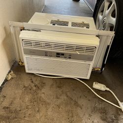 Midea Ac Window Unit For Repair 