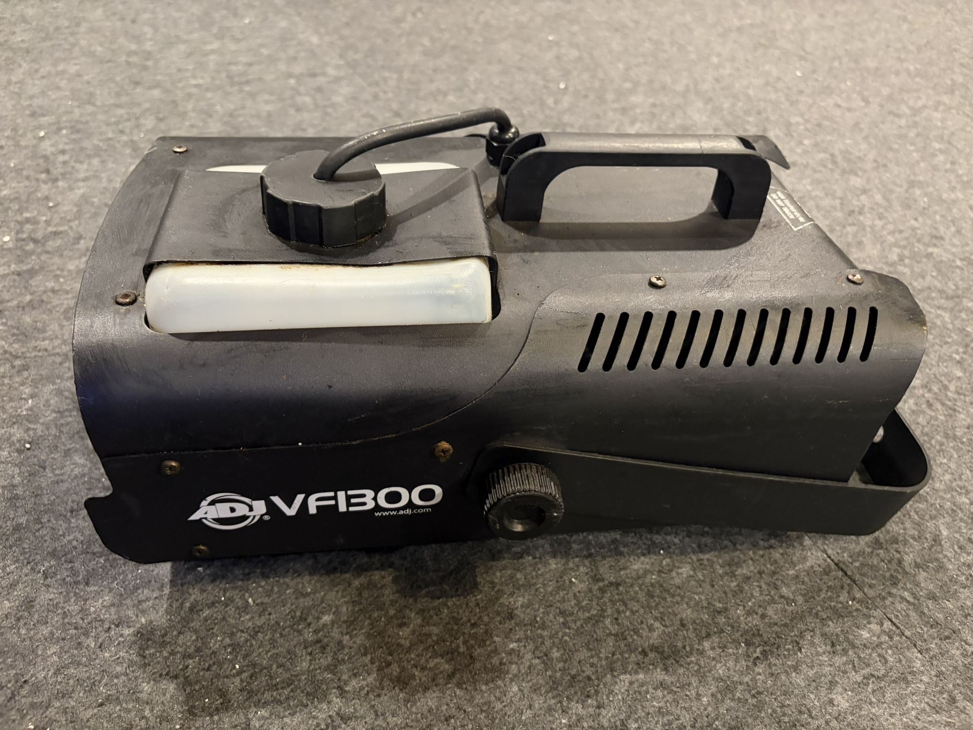 Professional ADJ Mobile Fog Machine/Máquina de Niebla Móvil ADJ Profesional