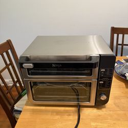 Ninja - Toaster Oven / Broiler